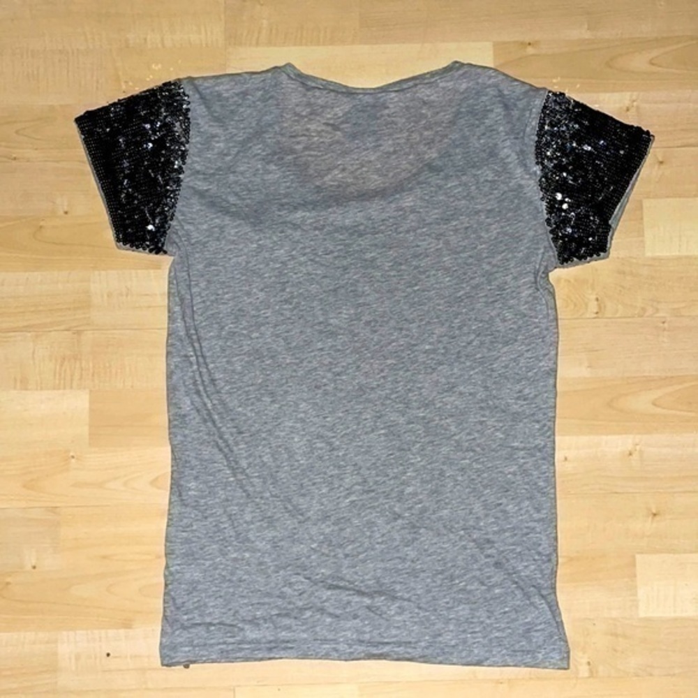 Victoria’s Secret VS pink T-shirt grey sequins sleeves size S P gently preloved - Picture 5 of 6